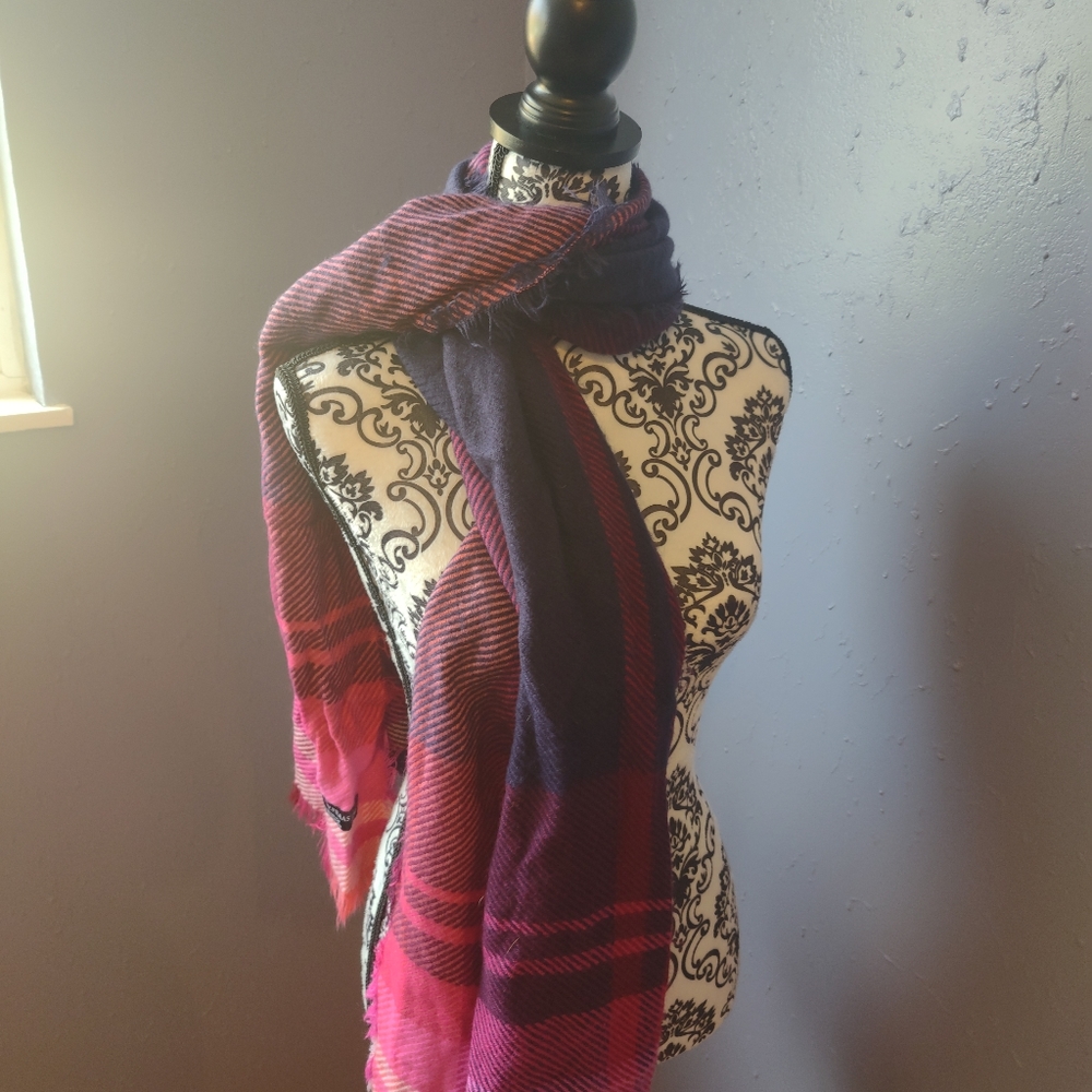 V. Frass Multicolored Scarf
